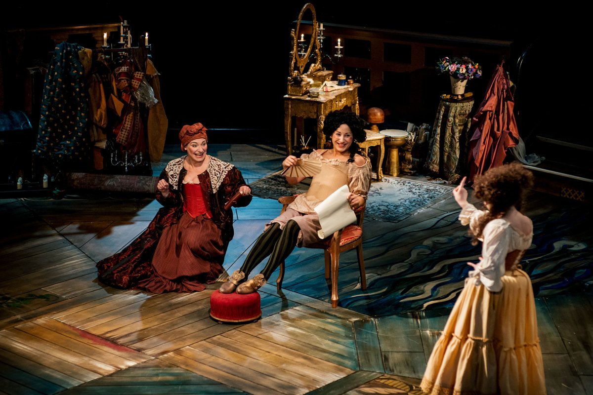 NewVicTheatre's tweet image. We're recruiting for a Costume Cutter! ✂🧵
Do you have the skills to make stunning costumes for the award-winning New Vic from initial pattern cutting and draping, through to final completion? Apply here: bit.ly/3uGCZap
Deadline 27 July 10am
📷 @BillingtonPhoto