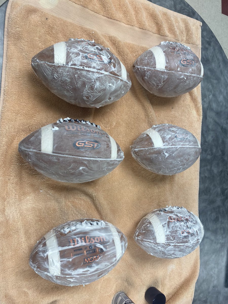 CoachWEads's tweet photo. Big day round here… 5 more days!

#ALFBchat https://t.co/zl5QpMONoS