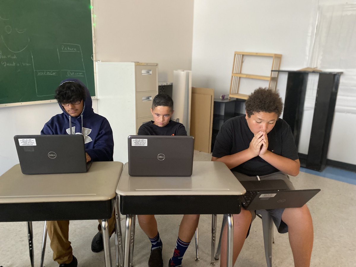 DecaturMiddle_Berlin tweet media