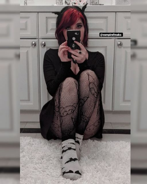 VampireFreaks's tweet photo. Hang out in style with the Bad Bunny Fishnet Tights like the fabulous @vampren_ 💀😍🦇
#fishnets #alt #emo #goth #punk #fashion #fishnettights #badbunny #gothic #gothlook #gothfashion #altstyle #punklook #emofashion #egirl #scenekid #scene #vampirefreaks #customerphoto #Kuromi https://t.co/JiS3Ne1Ps6