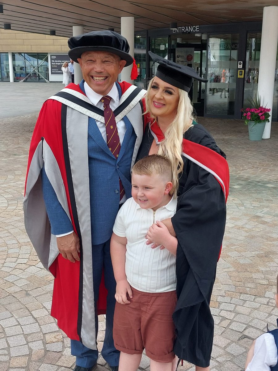 BuckleCheryle's tweet photo. What a day! i got to celebrate my Bsc in Occupational Therapy and Rory Underwood receives his honorary degree alongside a few photos with moi at Teesside Uni. Not a bad day at all 😁🎓💚 https://t.co/ea442MoCjO
