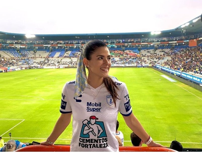 🚨GIVEAWAY TUZO🚨

¡GANA UN PASE DOBLE para el #Pachuca vs #Pumas! 
 
1⃣ Sigue a <a href="/calientesports/">Caliente Sports</a> y a mí 
2⃣ Dale 🔁 y ❤️
3️⃣ Comenta este tuit con el hashtag #MásAcciónMásDiversión 🔥

¡Se rifará UN pase doble! 📲