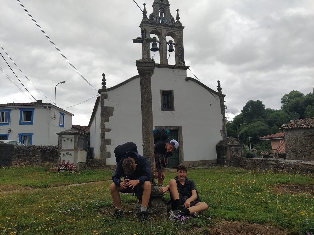 Imágenes de las dos últimas etapas: Palas de Rei - Arzúa; Arzúa - O Pedrouzo. Mañana llegaremos, si Dios quiere, a Santiago. 🥾🎒
elcampico.org
