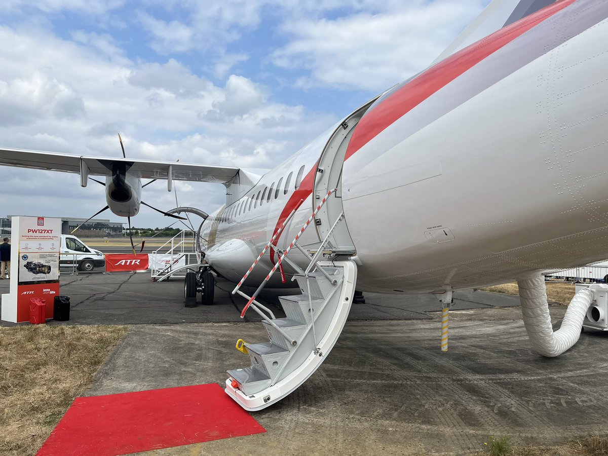PaulaBangle1's tweet photo. Super excited to have visited our member @ATRaircraft today at #fia2022 thank you for hosting us and for allowing us to visit your #turboprop on display #intolife #sustainability #connectivity #ERAFamily #regionalaviation @eraaorg https://t.co/YvGtMKbA7O