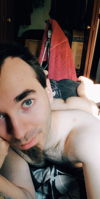 Hey there https://t.co/KIWwFH5ISn