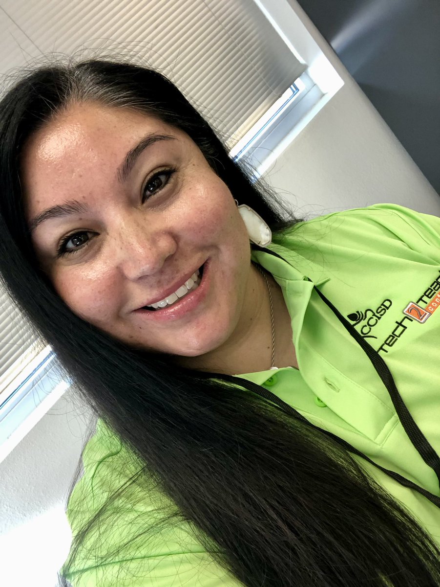 EricaGamez10's tweet photo. Day 1 of Tech2Teach is done!! 👩🏻‍🏫💚 #T2T22 @CCISDIT https://t.co/DXpGoaYDGd