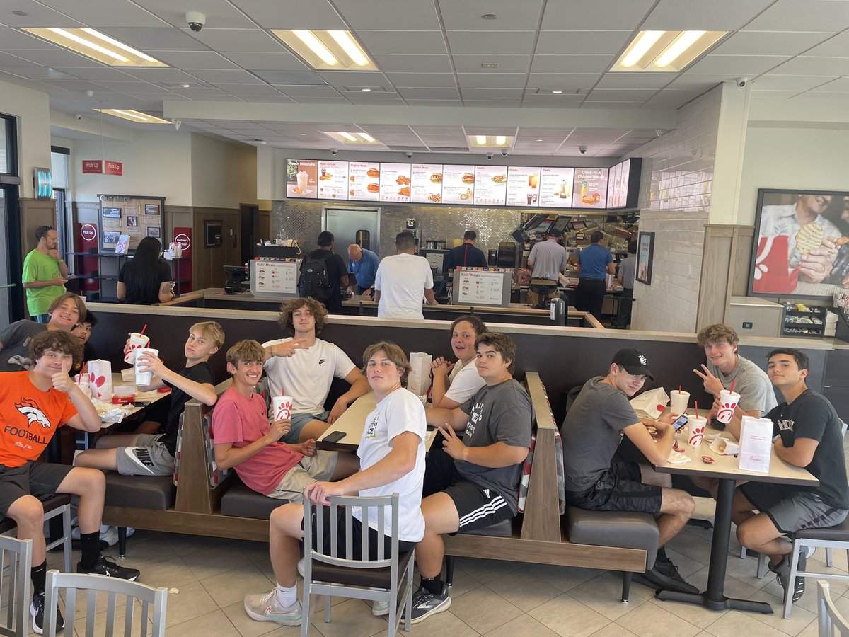 Bulky_Babes tweet media