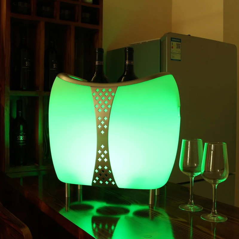 kirkrob08617178's tweet photo. Koble Frio Portable Cooler and Bluetooth Speaker will chill your wines and beers. This device is equipped with a phenomenal sound system as well as LED lighting. A great feature to this device is that it will stay charged up to 10 hours. https://t.co/2VbsJxm0vw