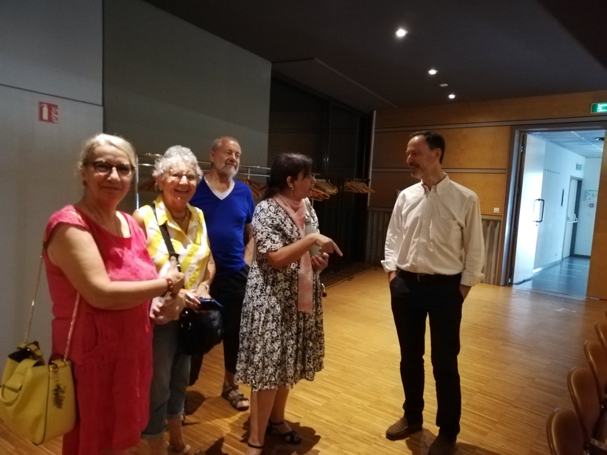 KheiraCapdepon's tweet photo. En visite au Musée en compagnie de membres du Conseil des aîné-es de #Grenoble❤️Un repérage des lieux destiné à préparer l'édition 2022 des Thés Dansants pour les Grenoblois-es dès 65 ans🌍Rendez-vous en décembre ! #teamVADA♥️Merci à Guy Tosatto,et son équipe pour leurs accueil🎸 https://t.co/up5kqKkhjW