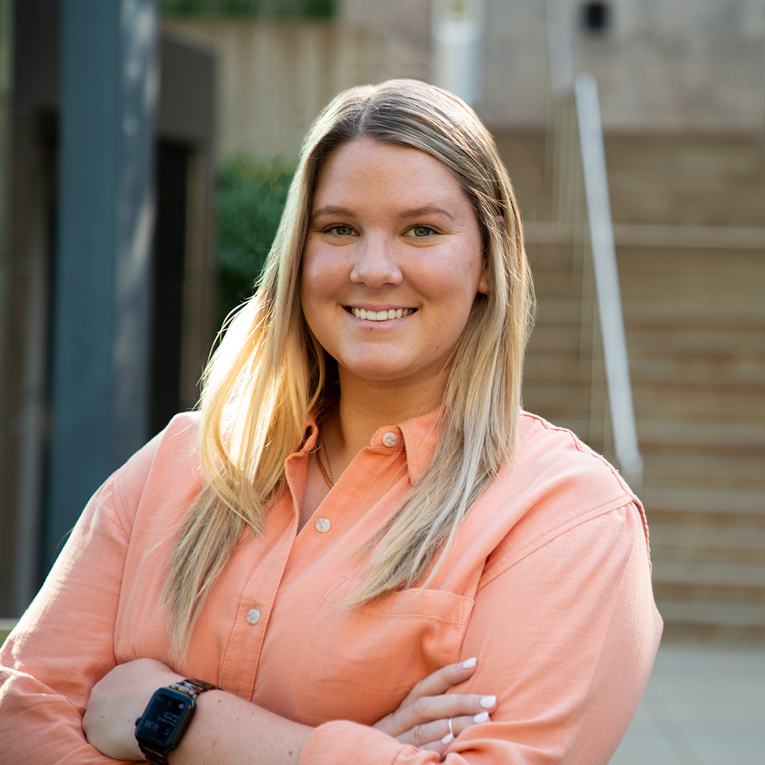 WDAdvertising's tweet image. She went from pitching softballs collegiately to pitching digital media buys for clients. Ladies and gentlemen, please welcome Digital Media Strategist, Edie Fairchild, to the Warren Douglas team! We're glad to have you.