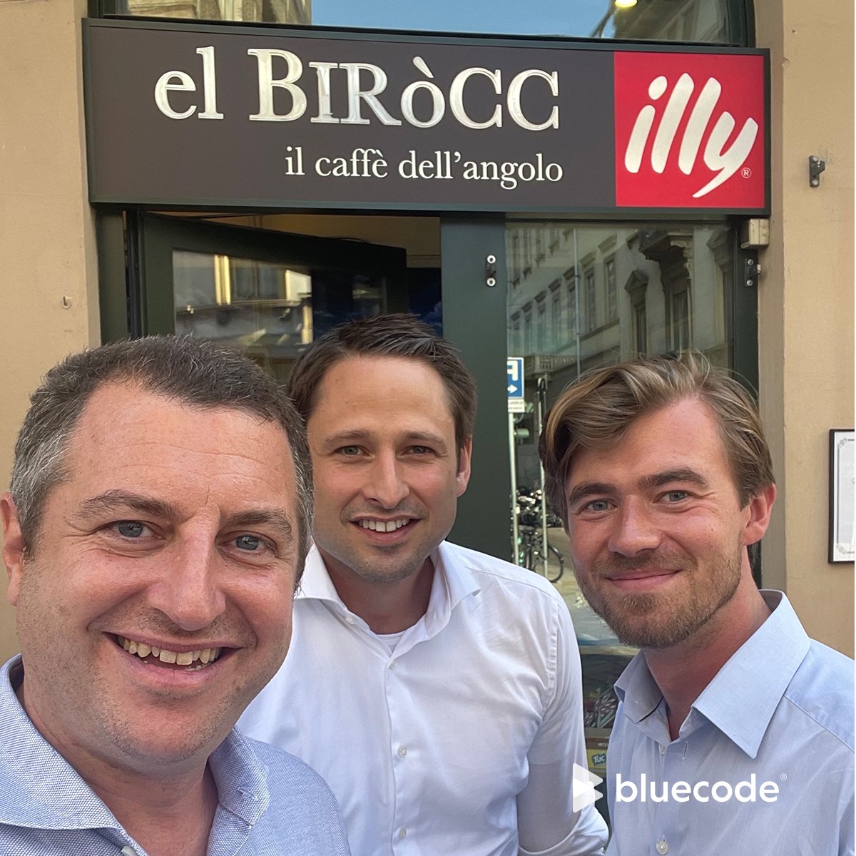 bluecodepayment's tweet photo. Today was a good day for Bluecode, BANCOMAT Pay and TWINT!
We are happy to announce the first successful live payment with #Bluecode at a #BANCOMATPay merchant in the center of Milan. This is not only an important milestone for us mobile payment providers, but also for #EMPSA. https://t.co/KwsAGopbf1