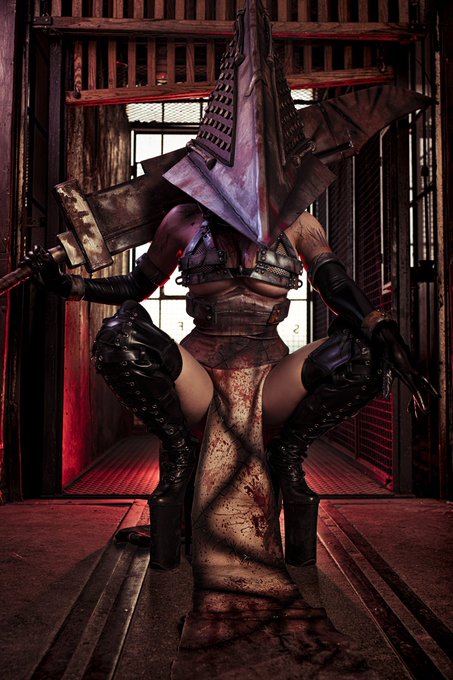 Come sit on mummys lap https://t.co/Kd6XTNccrc<a href="/tag/pokemonscarletviolet"class="tags"><span>#pokemonscarletviolet</span></a>