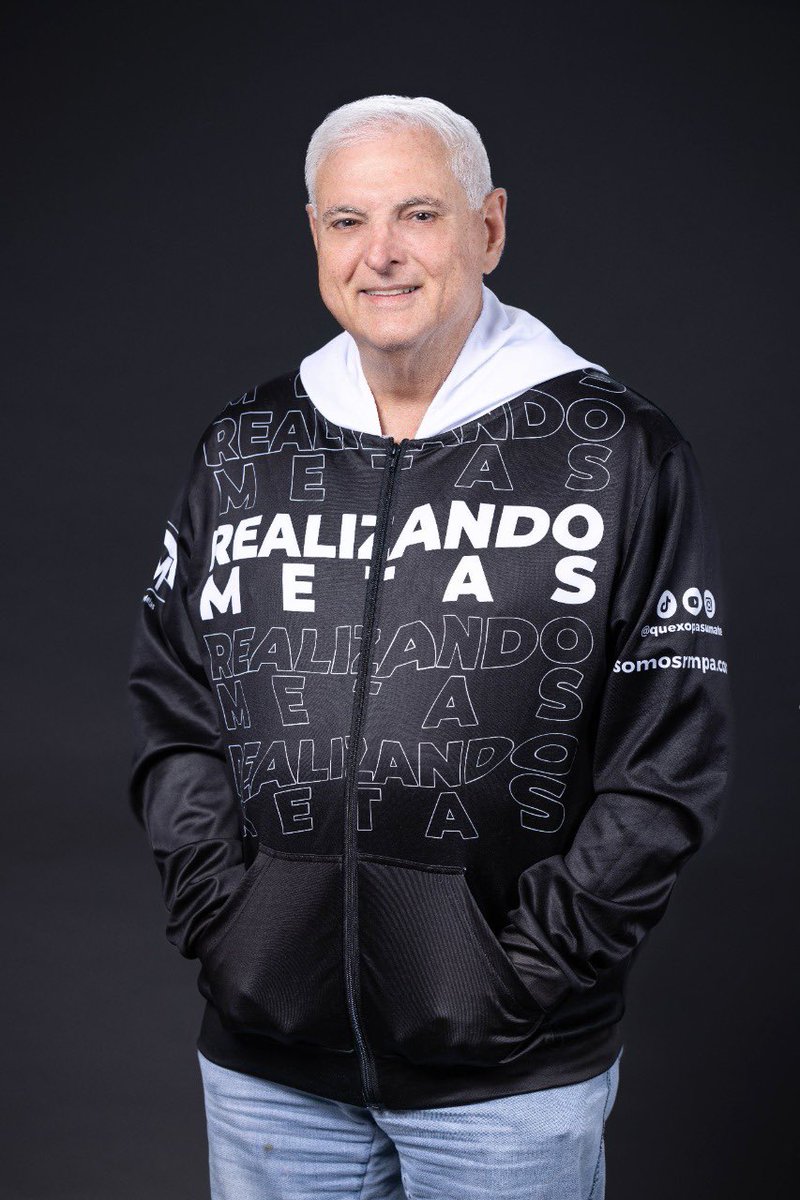 Durante un dificil combate, un entrenador me dijo: "Pelea un round más" y eso hice hasta el final. Hoy le pido al pueblo y al gobierno: unamos para luchar un round más por Panamá; cambiemos el presente y constuyamos el futuro, NINGUNA DIFICULTAD ES MÁS GRANDE QUE NUESTRA VOLUNTAD