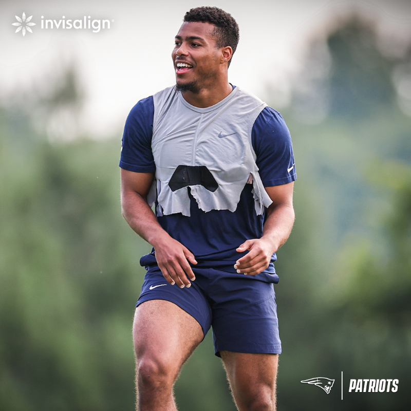 Patriots's tweet photo. Rookies reporting 😄

📸: https://t.co/8uKnp2fjgf