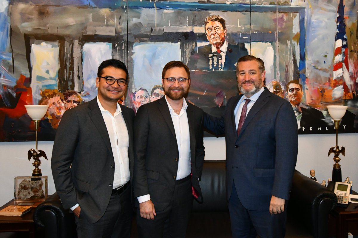 Good meeting yesterday with the US Bitcoin Corp. Texas continues to be a  hub of innovation when it comes developing #Bitcoin infrastructure.