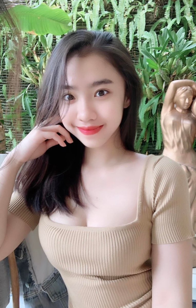 ThienDi2000's tweet photo. Ăn ngon , mặc đẹp , tự do tài chính 😆 https://t.co/jz8N9RgTF9