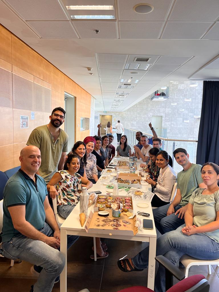 Glad to start working as a postdoc at <a href="/NokedLab/">Noked Lab</a>! Planning to make Zn-air batteries great and much more ✨