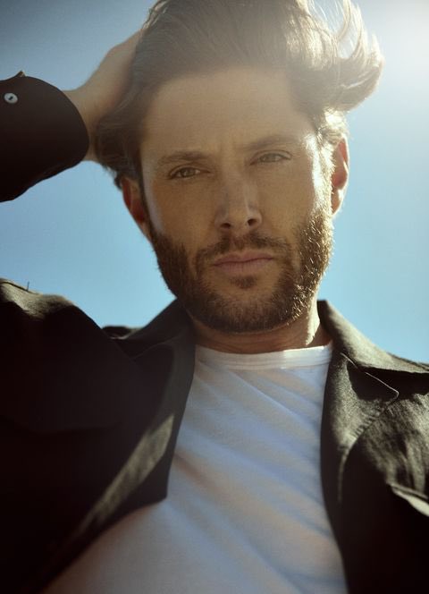 acklesism's tweet photo. WHAT THE FUCK JENSEN !??!! https://t.co/76ng7zWykp