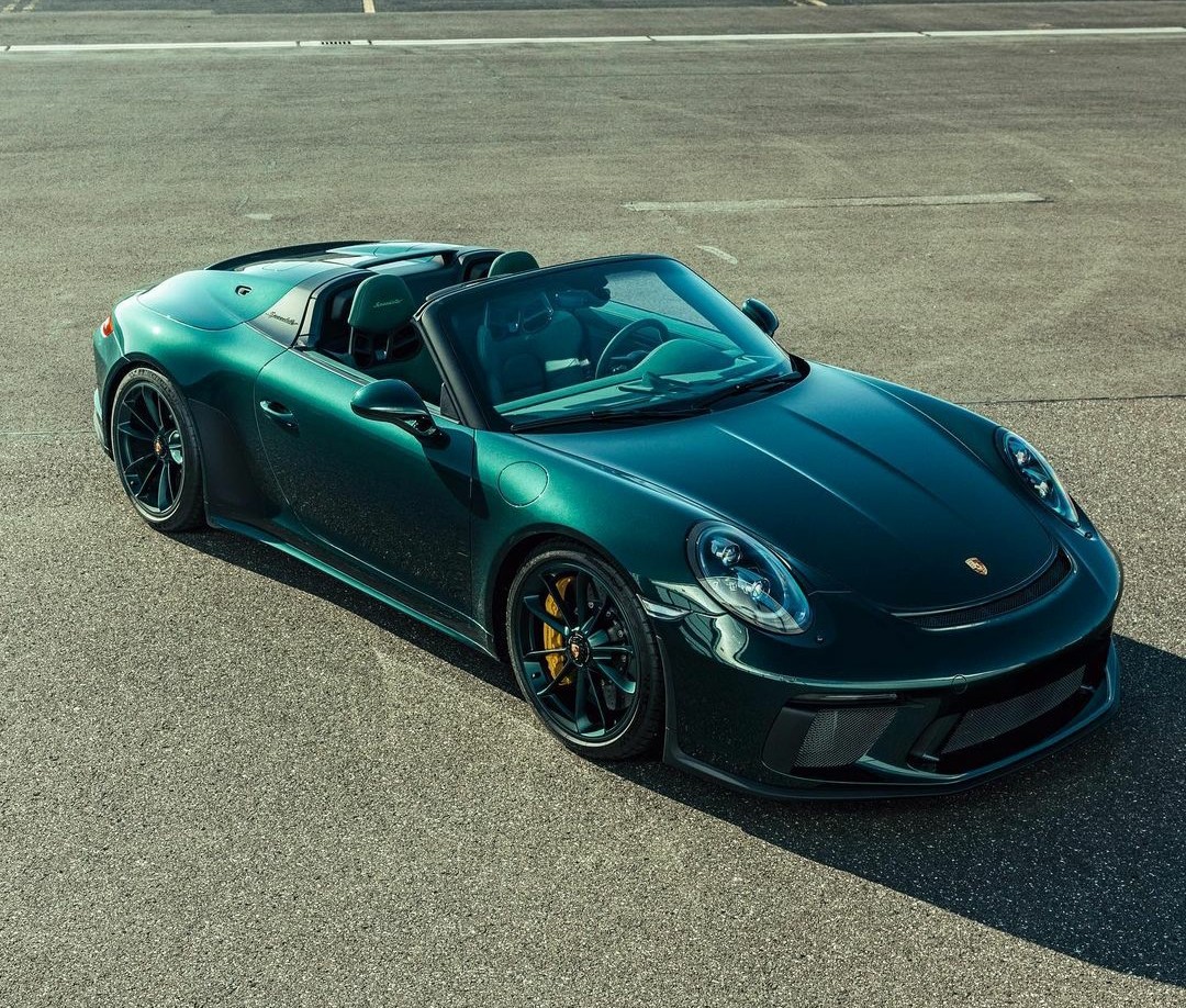 Porsche Club tweet media