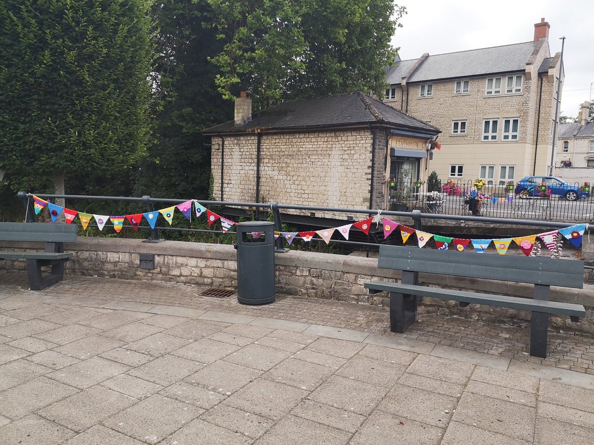 Radstock Knitters tweet media