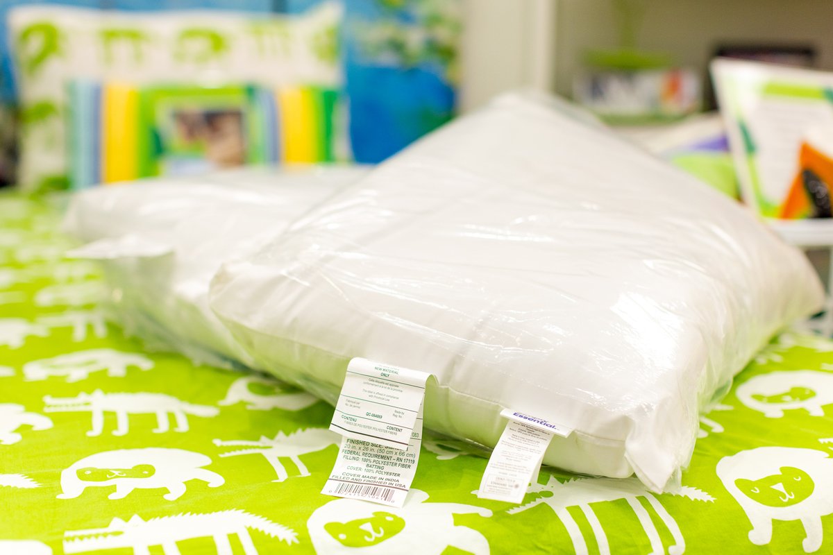 The_Green_Chair's tweet photo. Recently, Leadership Raleigh Class 44 sponsored by the @raleighchamber partnered with us to create the #SweeterDreams pillow challenge. The goal? Provide pillows & beds to support a good night’s sleep for over 6000 children in our community! 💚
RECAP: https://t.co/p4UOyZmlY7 https://t.co/FX3zdy5v2k