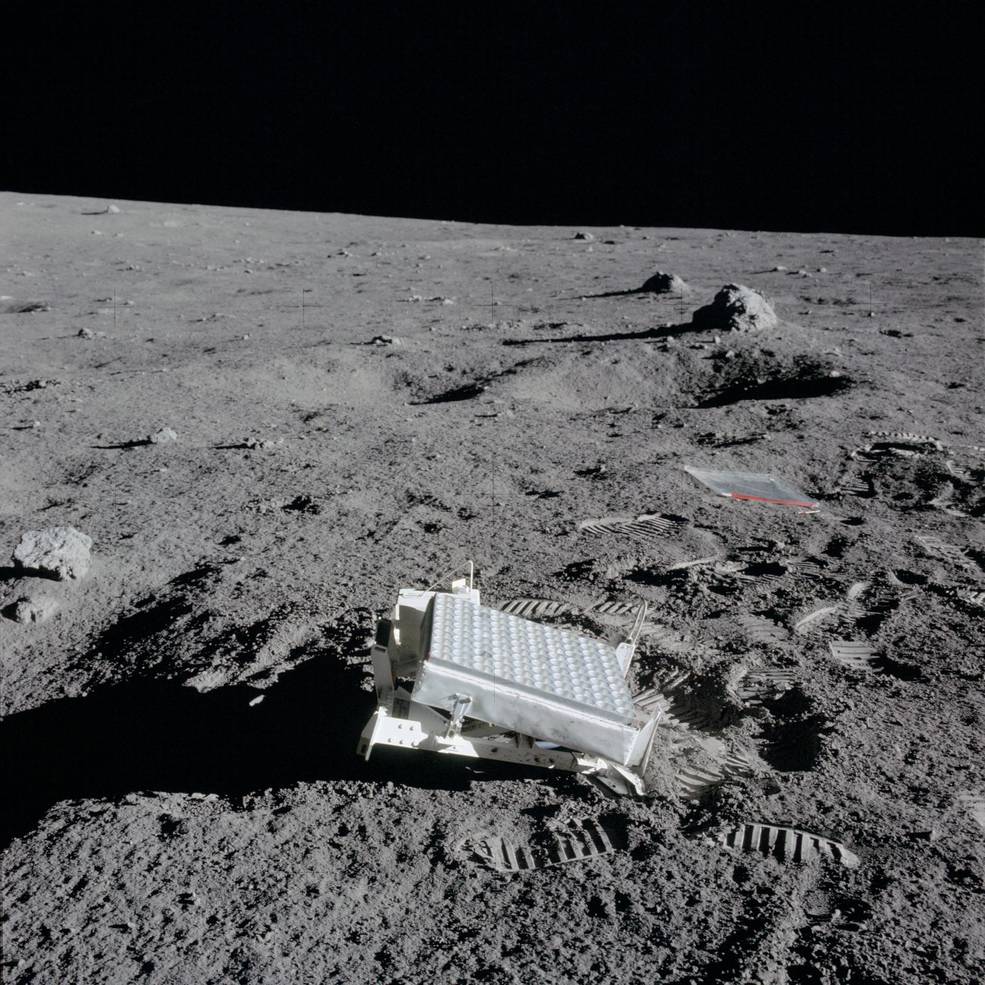 CoherentLaser's tweet photo. #LaserHistory
On July 20 in 1969, the Apollo 11 mission landed on the moon,
installing the first retroreflector for lunar #laserranging on the moon's surface. 🌘
See what this instrument tells us. 🤓 https://t.co/q3svZ8pR47
📷 Image courtesy: @NASA
#laser #thisdayinhistory https://t.co/TvtsaU8coV