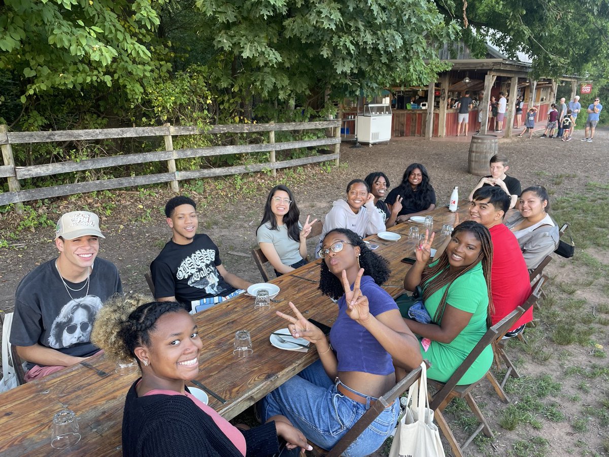 GWServes's tweet photo. Civic Changemaker Interns with @EmCollective Interns went on a field trip had Pizza on Saturday, taking a break to network and learn from each other at Calleva Farms! https://t.co/bEQVEYMVad