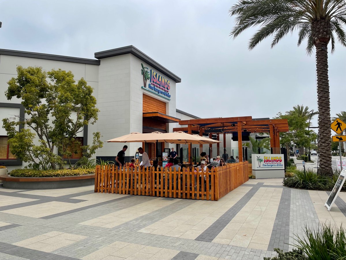 Enjoy lunch on the extended patio at <a href="/IslandsBurgers/">Islands Burgers 🍔</a> this summer while they make improvements on their inside restaurant. Same juicy burgers and fresh cut fries as always!