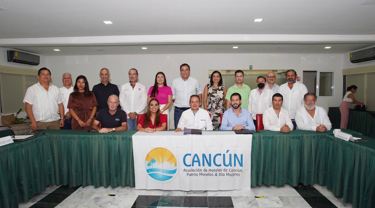 Carlos Joaquín tweet media