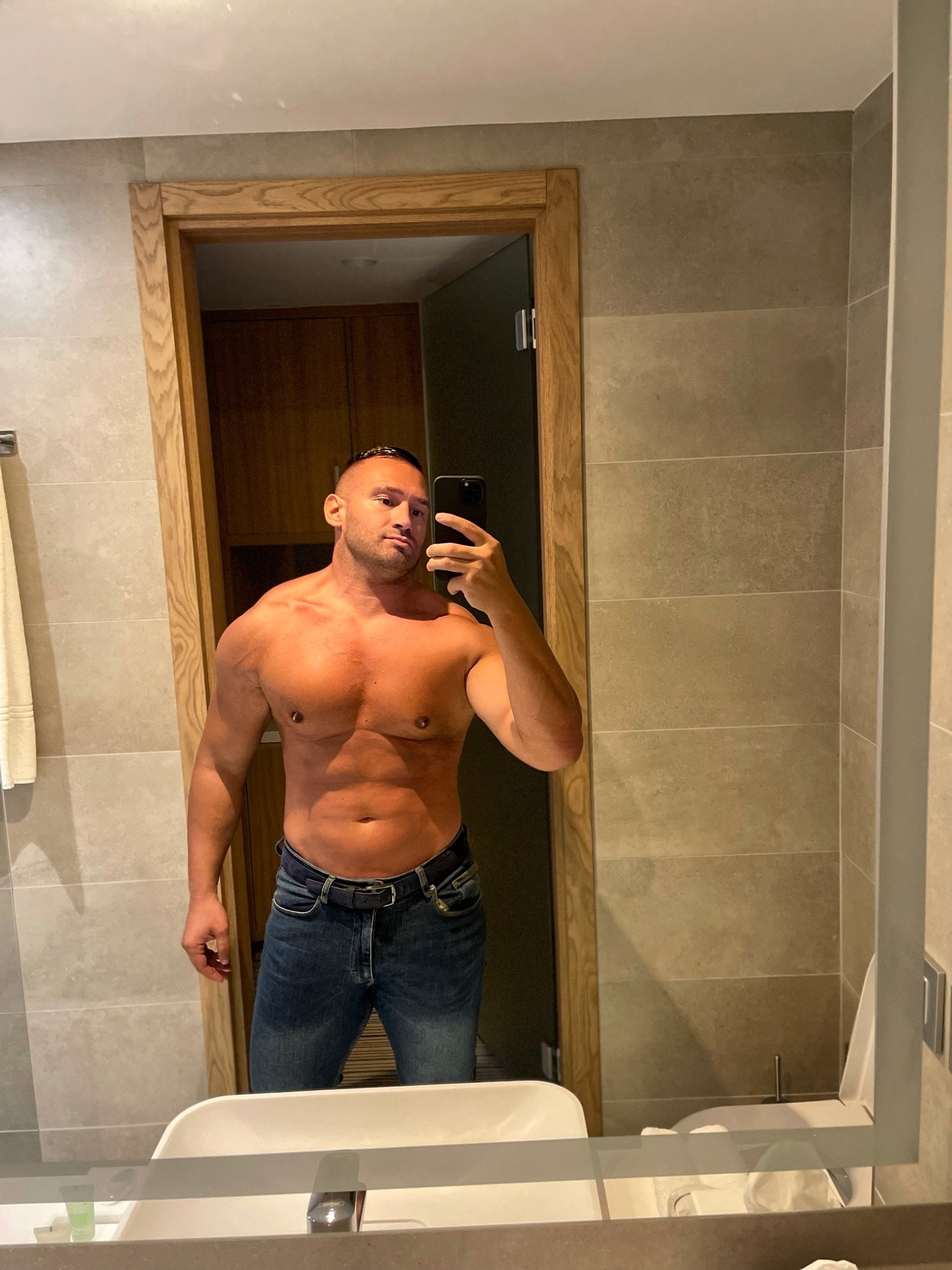 Vladimir Ivanovic on Twitter: "Mirror mirror on the wall 😁 https://t.co