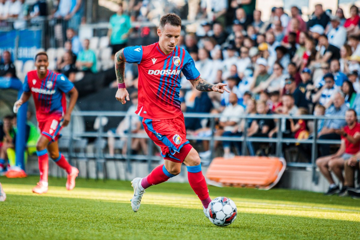 SystemFoot's tweet photo. [#UCL🇪🇺] Le #ViktoriaPlzen 🇨🇿 s’impose 2-1 sur la pelouse de l’#HJK 🇫🇮 !

⚽️ #Radulović 50’

⚽️ #Chory (pen) 6’
⚽️ #Kopic 57’

#HJKPLZ https://t.co/jP3nN4tKrZ