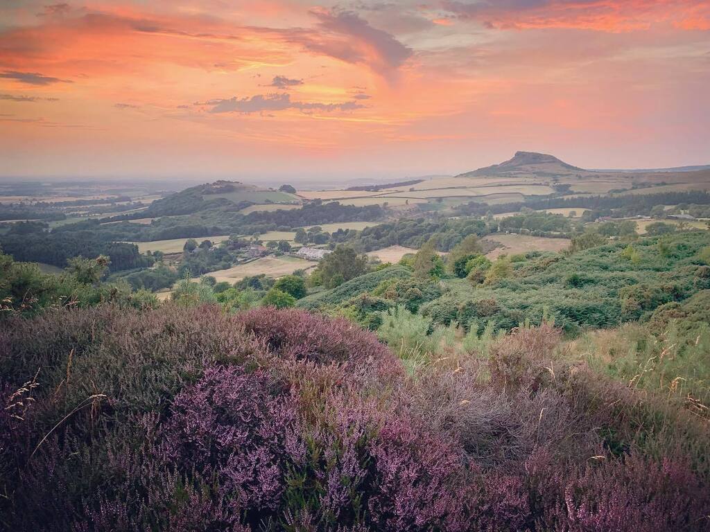 Roseberry Topping instagr.am/p/CgPmPghq2y8/