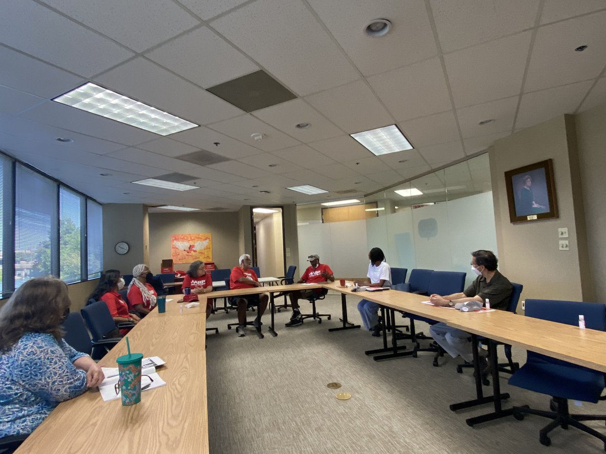 zsolistx's tweet photo. “The human contribution is the essential ingredient.” - Dr. Ethel Andrus 
We had our New Volunteer Orientation! Our wonderful #AARPTexas volunteers participated and shared their experiences with prospective volunteers! #VolunteerOrientation #VolunteerPower #AARPEmployee https://t.co/drmRcRqwwC