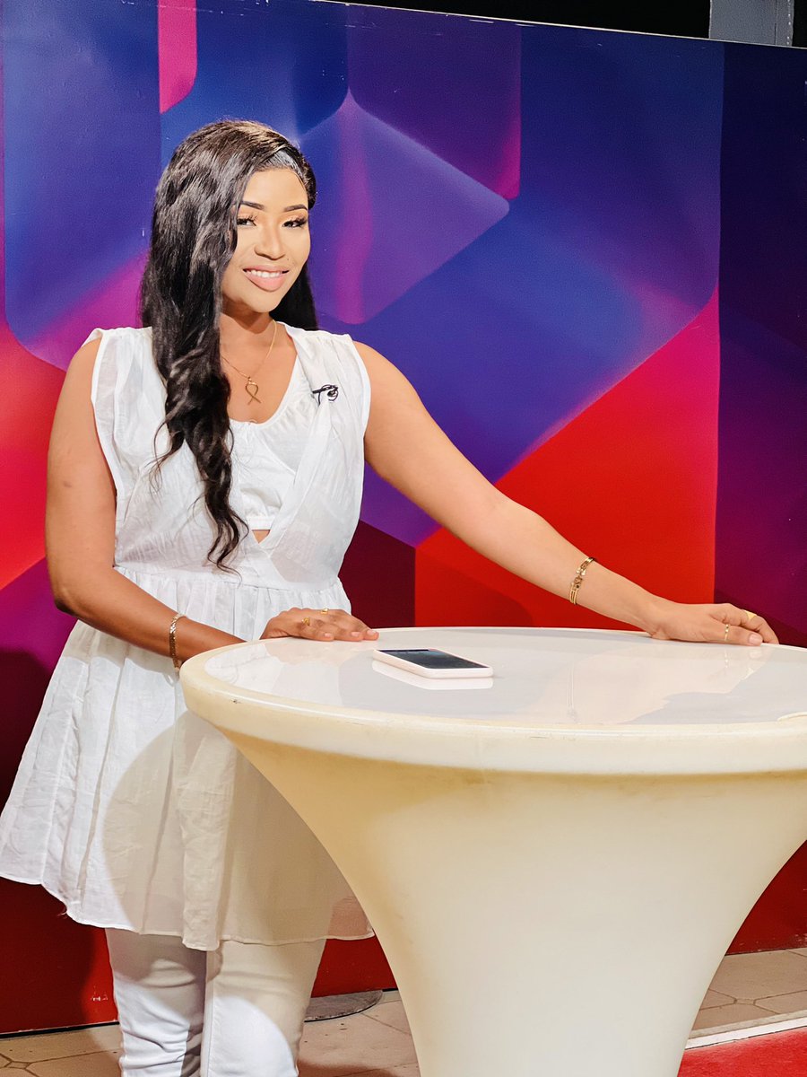 2stvsenegal's tweet photo. ✨C’ÉTAIT VOTRE ÉMISSION #MBECTEAKTERANGA AVEC #SOPHIATHIAM ET #KHADIJAPATRA À LA PRÉSENTATION‼️
-
#2STVLIVE https://t.co/BgcOkc8S2H