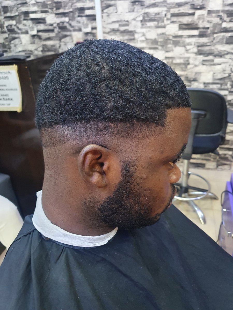SoftBarber's tweet photo. Rate from 1_10

@Topzycut @McIkebobo @CipsonNnaji @McIkebobo @PeterPsquare https://t.co/KFdD9LBhMB