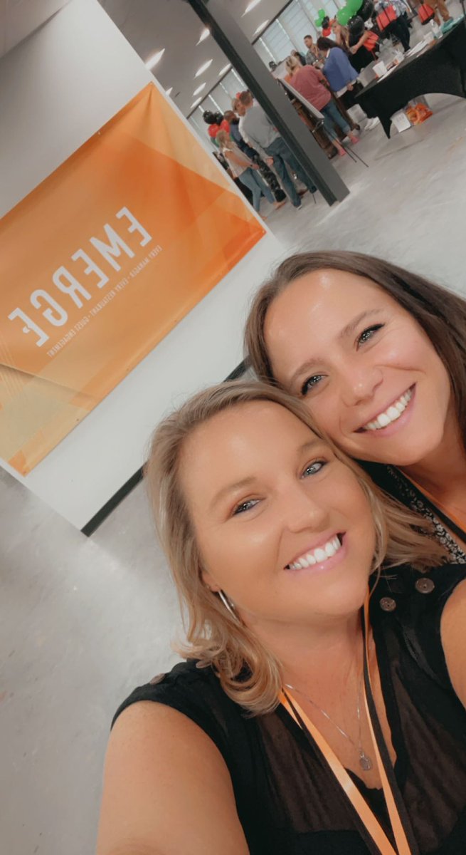 #chilisemerge #chilislove <a href="/nathan1baldwin/">Nathan Baldwin</a> @auroravrosas <a href="/twchilihead/">Tiffany Lemons</a>