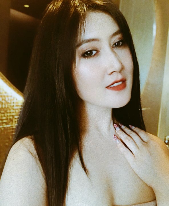 Ayukhofreal's tweet photo. thanks untuk yang udah sawer😘 udah keluar belom sayang? 🤭 https://t.co/GsnENWkRd3
