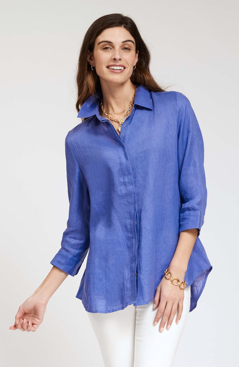 TrappandCompany's tweet photo. Picture perfect and summer-ready. Come in and see us today until 6! We’d love to help you find a new outfit for your weekend plans. Plus, get 25% -50% off now during our summer sales event! #shoplocalkc #shoplocal #kcmo #kansascity #smallbusiness #smallbusinesskc #trappandcompany https://t.co/o6M827a17S