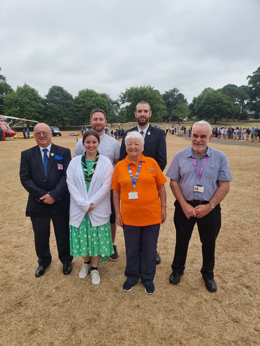 An honor to have been invited to Torquay today to meet the Royals, and share my experience on poverty, hunger and the need for central aid hubs like the one <a href="/AysheaCross/">ayshea cross</a> and I co-founded. The @ArcPlymouth, manager, and volunteers provide an outstanding service for everyone.