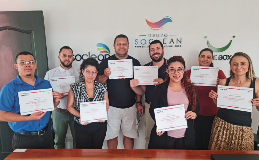 Dimerca1's tweet photo. La calidad en las organizaciones depende de todas las personas que formamos parte de ella. Grupo SOCLEAN hoy cuenta con su equipo de auditores internos de calidad y continúa con fuerza el proceso hacia su certificación ISO 9001☺️
#ISO9001 #Calidad #personas https://t.co/EJ0NWKaSGi