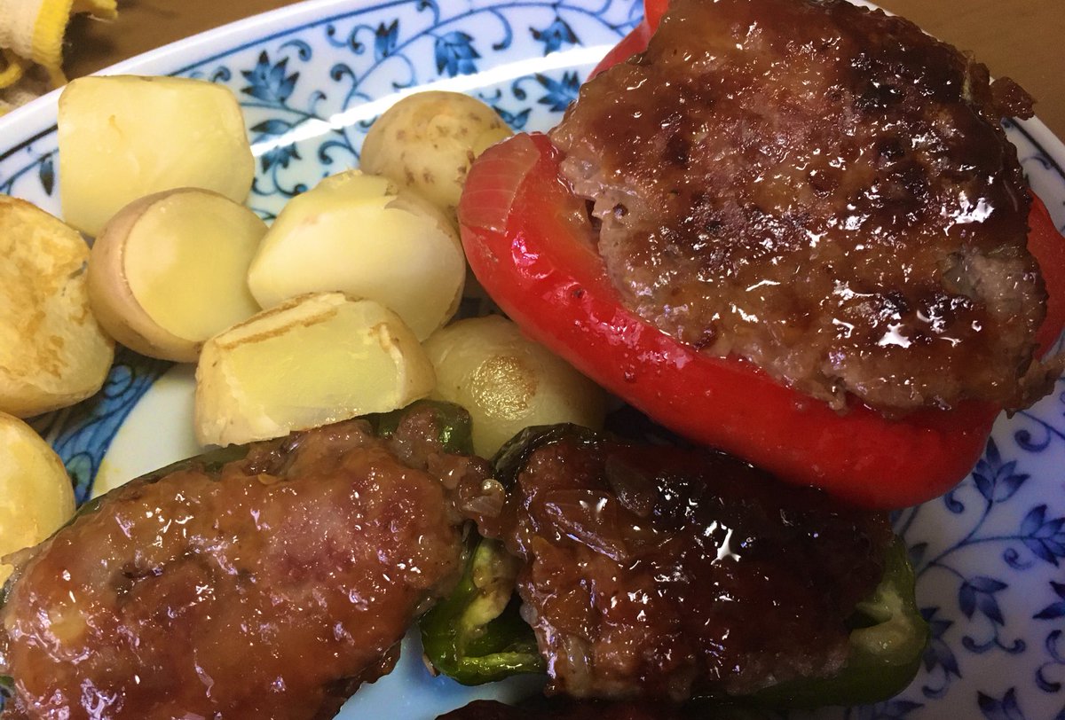 見よ！この肉厚な四万十川育ち赤いピーマンを！！！