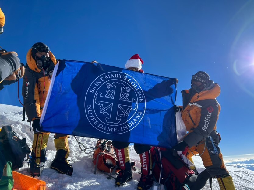 On May 12, 2022 Lhakpa Sherpa climbed Mt. Everest for the 10th time—a record for any female in the world—and she brought a Saint Mary’s flag to the top with her! Congrats, Lhakpa, from your friends at Saint Mary’s College!