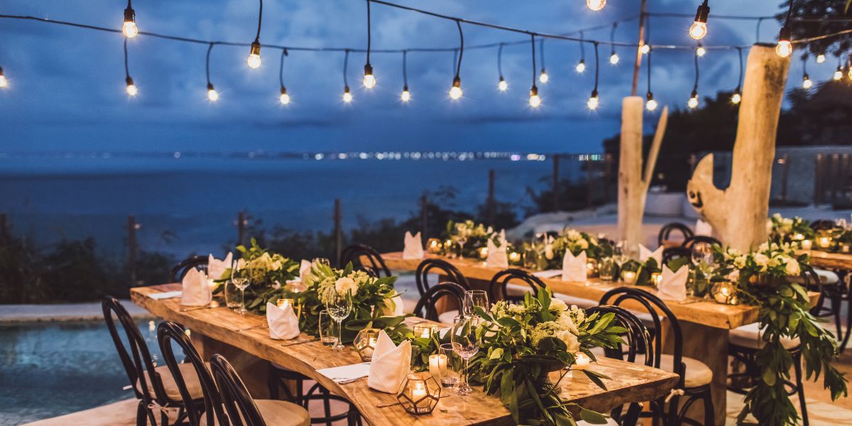 PartyPleasers's tweet photo. A Guide to Wedding Lighting https://t.co/TVZBPcPgI7 https://t.co/fYR9MScqG4