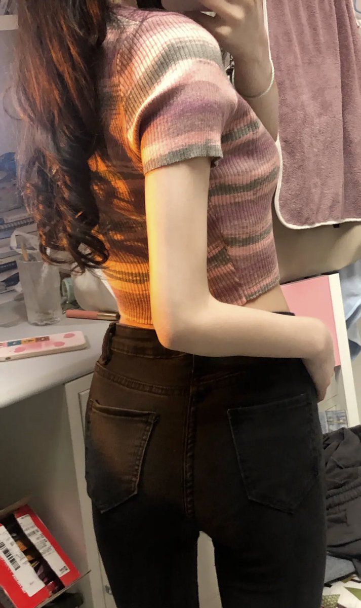 BLUESansister's tweet photo. 转发 我会在转发的人里找一个发福利哦 关注我是带着目的来的说明来意 讨厌的人就不要关注我了哦 #贵阳 #贵阳约炮 #约炮 #美腿 #足交 #口交 #学生妹 https://t.co/LkitmNWfFh