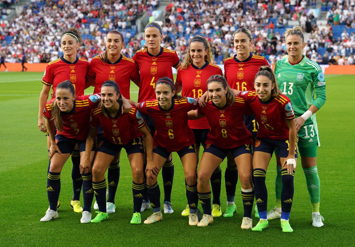 Who are you backing? 

🔄 RT for #ENG
❤️ Like for #ESP

#WEURO2022