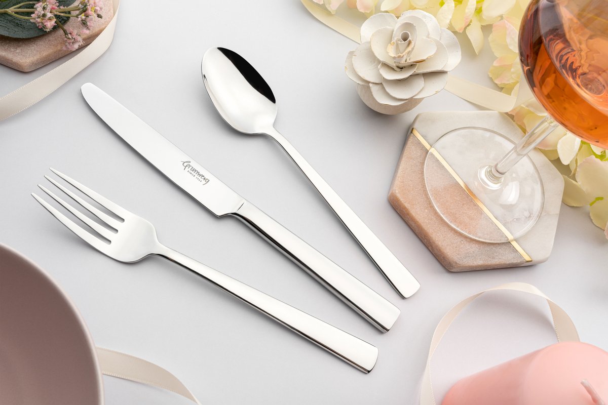 IGrunwerg's tweet image. The Classic Westminster Collection is one of our most popular selling cutlery ranges. It is simple yet elegant and is perfect for everyday use.
​
​#cutlery #cutleryset #cutlerydesign #tableware
