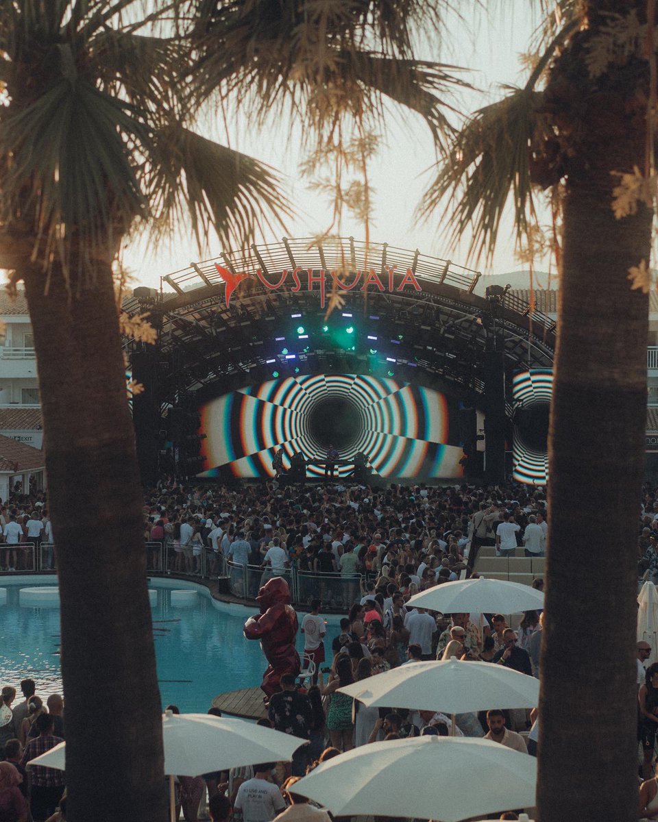 PurpleDiscoM's tweet photo. Lovely day in Ibiza with the team 💜

Thanks for having me @davidguetta &amp; @ushuaiaibiza 🙏 https://t.co/jkhJoiljfh