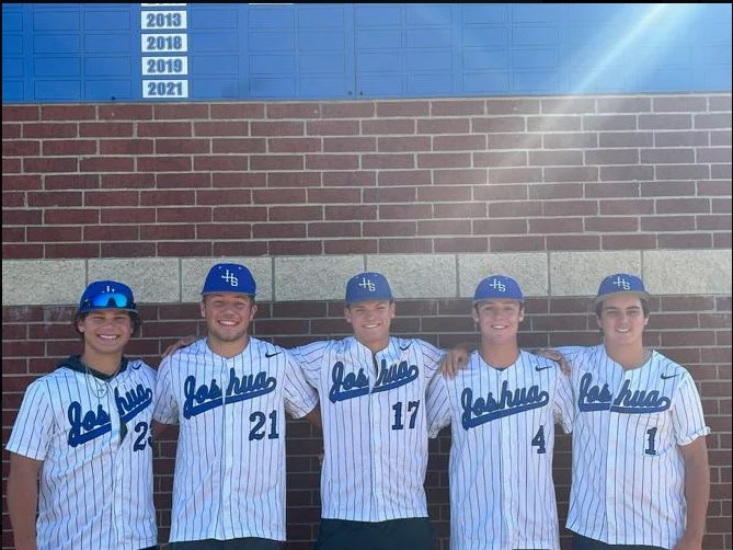Cree Tassin put up big numbers to earn him the honors of All-Johnson County Baseball Co-Offensive Player of the Year🏆!  Way to go Cree, congratulations! ⚾️
Pictured Left: Cree Tassin
bit.ly/3RLBYYQ
#TakeFlightJISD