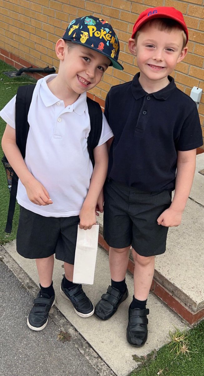 JaydeeBaybee_x's tweet photo. 1st day vs last day..

Thank you so much for everything you have done. These boys have come on so much in just 1 year &amp; I know Oscar is gutted he's not getting you again next year..

Thank you for everything. Now enjoy your 6weeks off!! You deserve it ♡♡  
#WCommonPS
#WCPS_f2 https://t.co/1tPRAmidxH