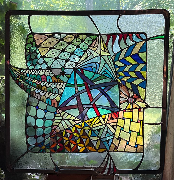 ValleycastMA's tweet photo. Beyond Zentangle exhibit artist Stephen Paulson's "Dance of the Star Fish"
Congratulations on the sale of this piece Stephen!
It is absolutely gorgeous!
@zentangle @openskycs #GlassArt
#stainedglassart #ArtsWorcester #discoverma #zentangle https://t.co/DASQHipitB